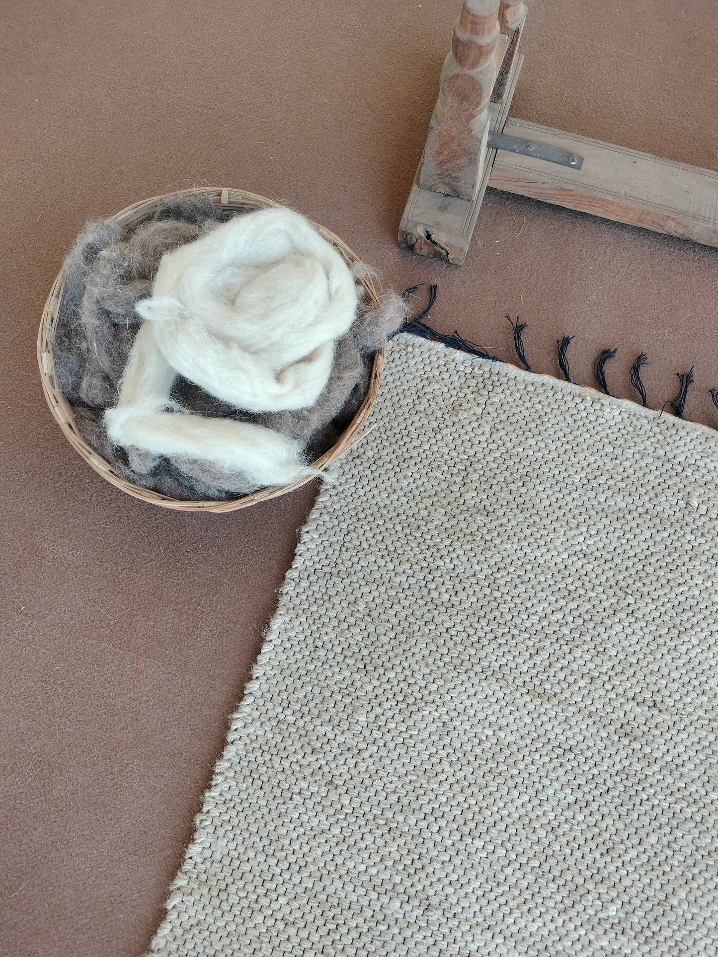 camel wool mat