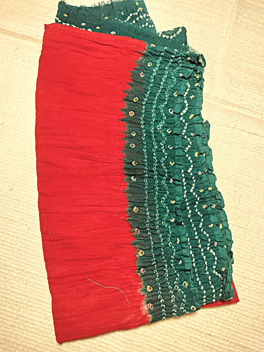 the famous tie and dye cotton scarves -Chundari