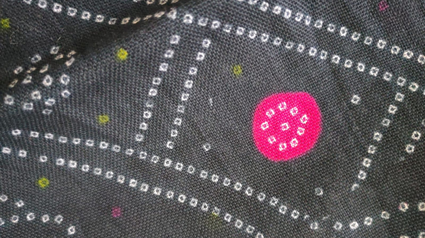 Black chundari top