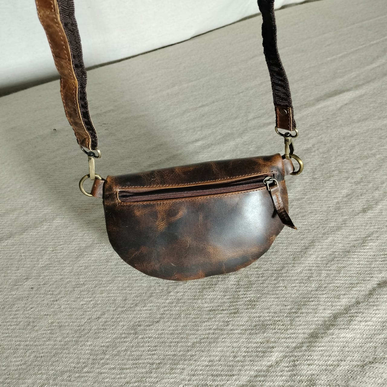 Leather unisex sling bag