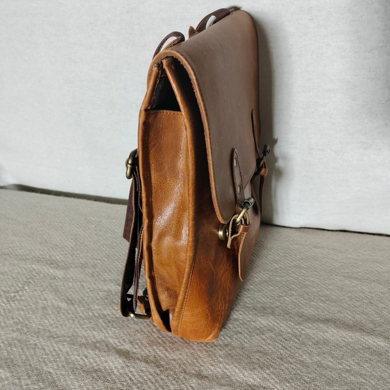 Handcrafted Leather pithu bag