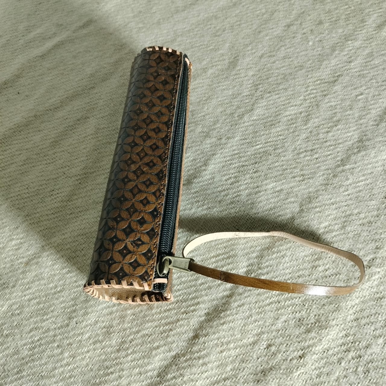 Buff leather pouch