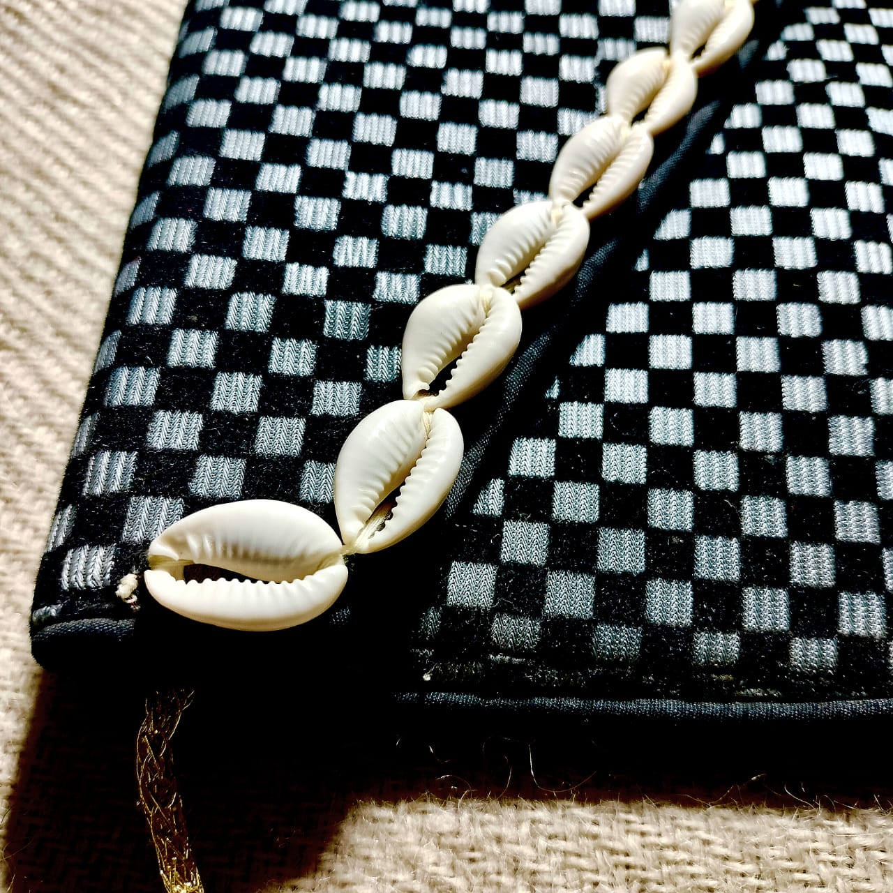 Beads sling bags