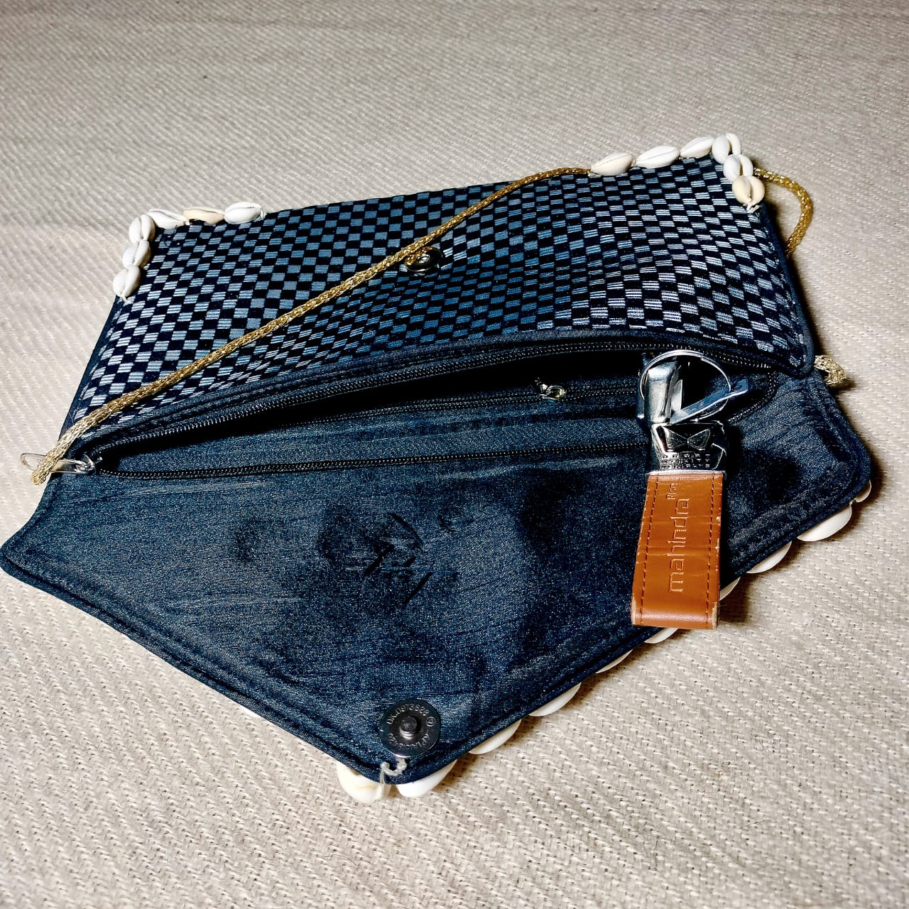 Beads sling bags