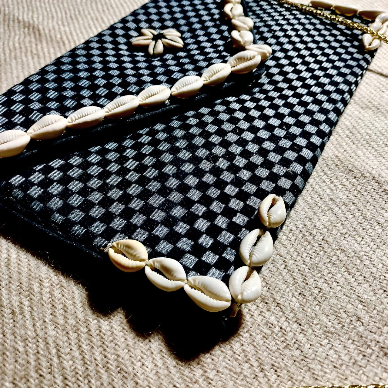 Beads sling bags