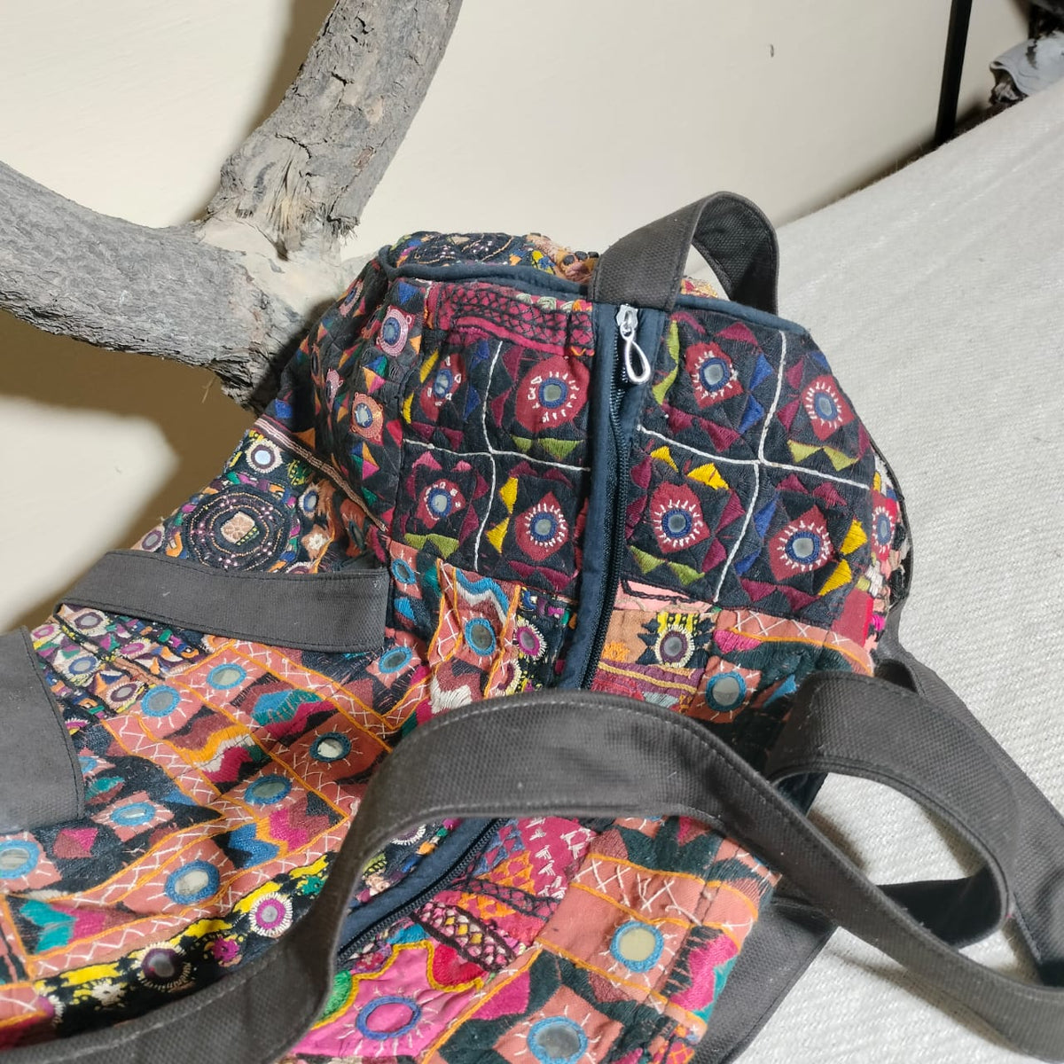 Vintage embroidered travel bag/duffle bag