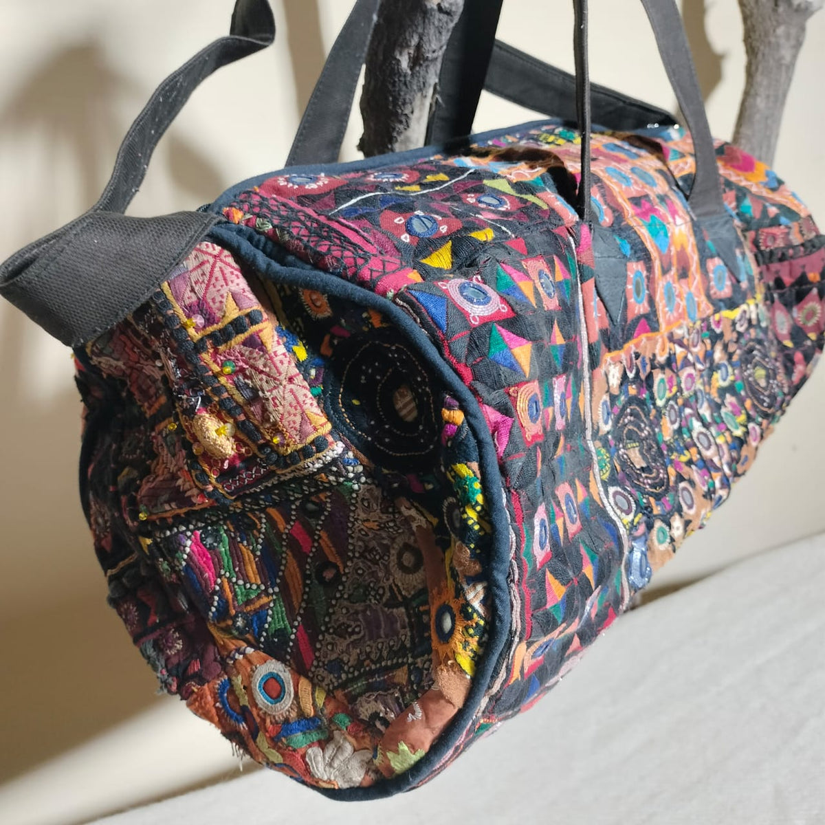 Vintage embroidered travel bag/duffle bag