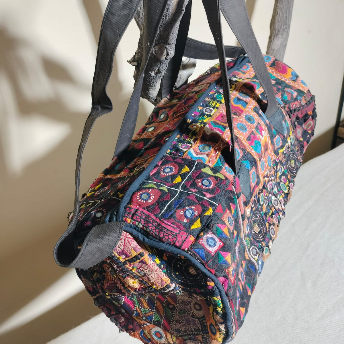 Vintage embroidered travel bag/duffle bag