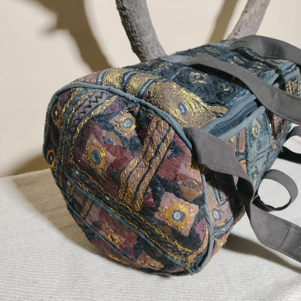 Vintage embroidered travel bag/duffle bag
