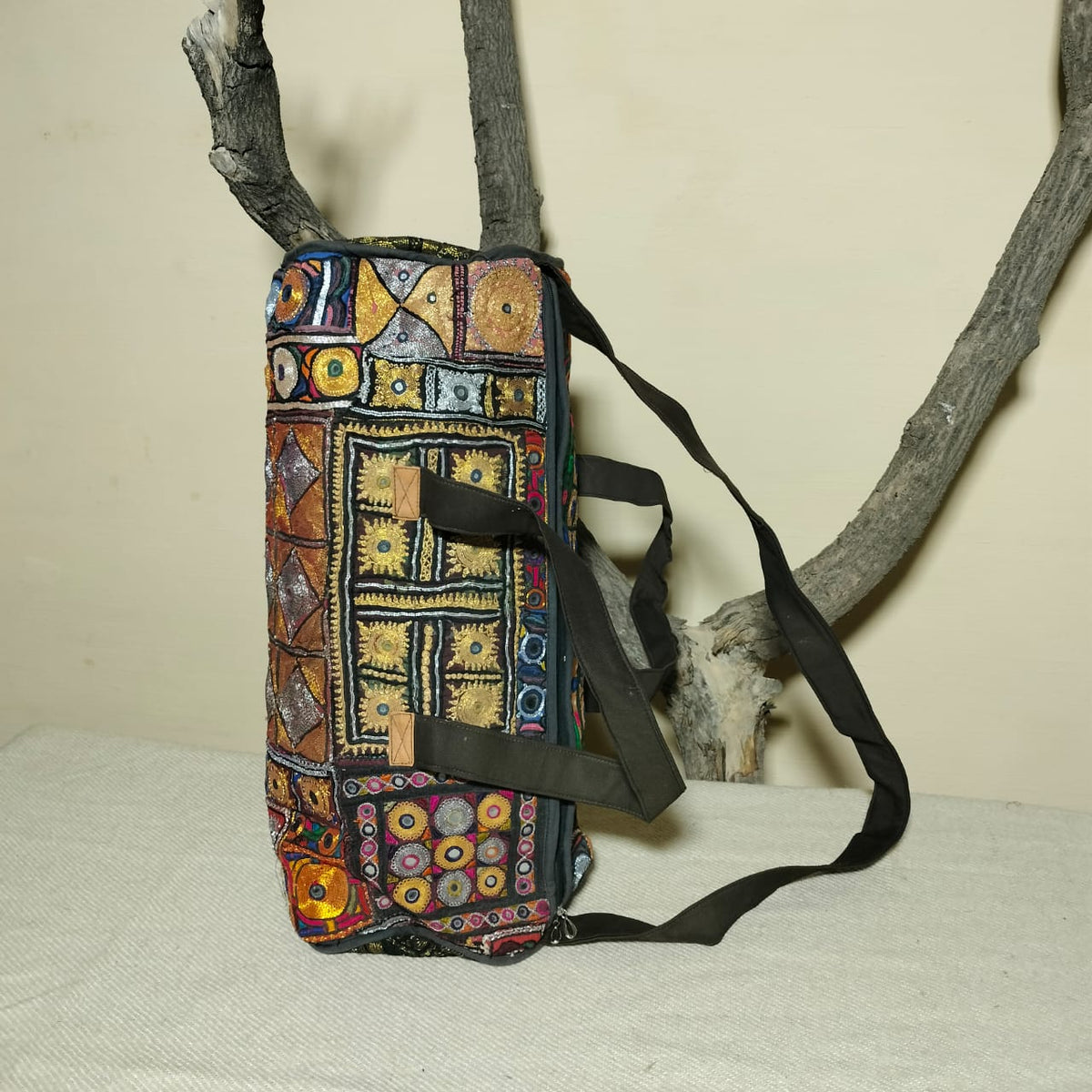 Vintage embroidered travel bag/duffle bag