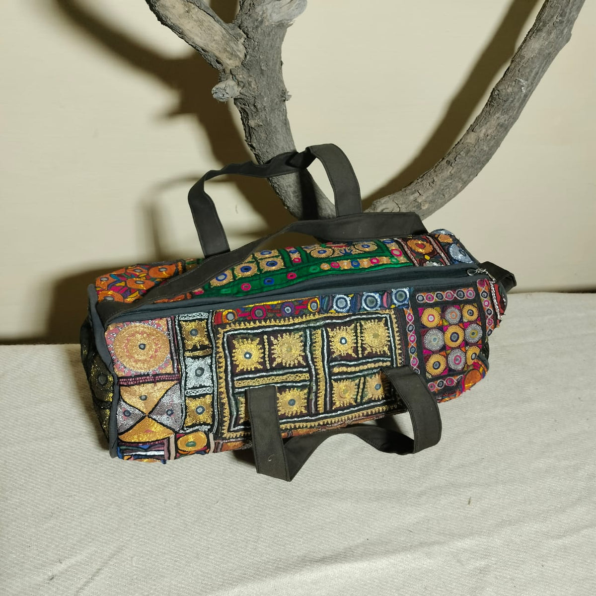 Vintage embroidered travel bag/duffle bag