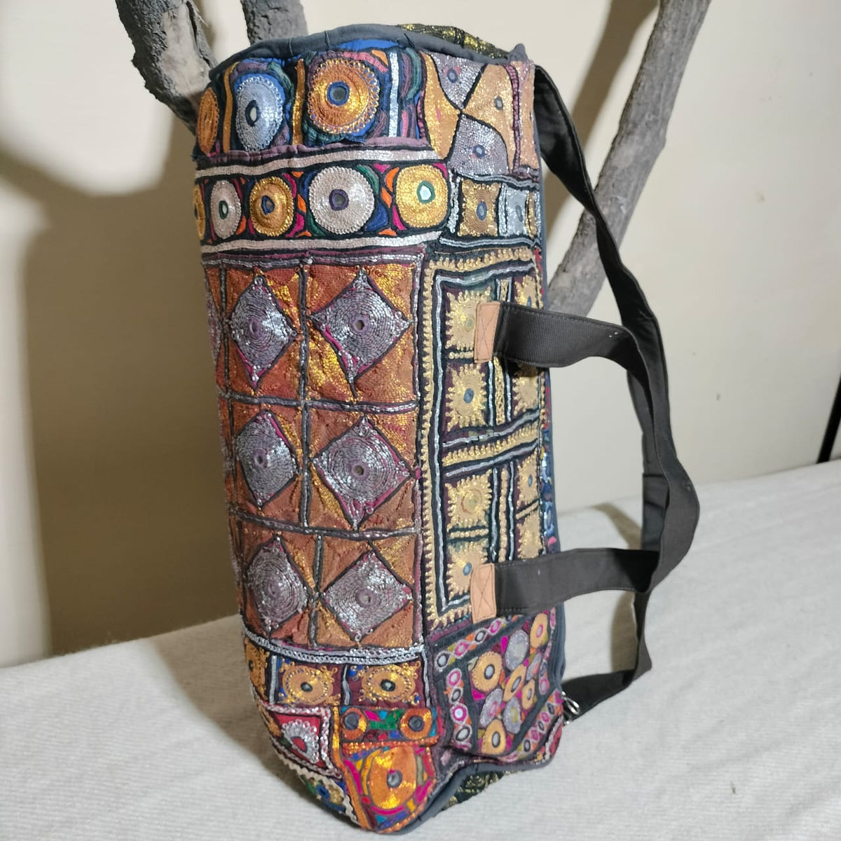 Vintage embroidered travel bag/duffle bag
