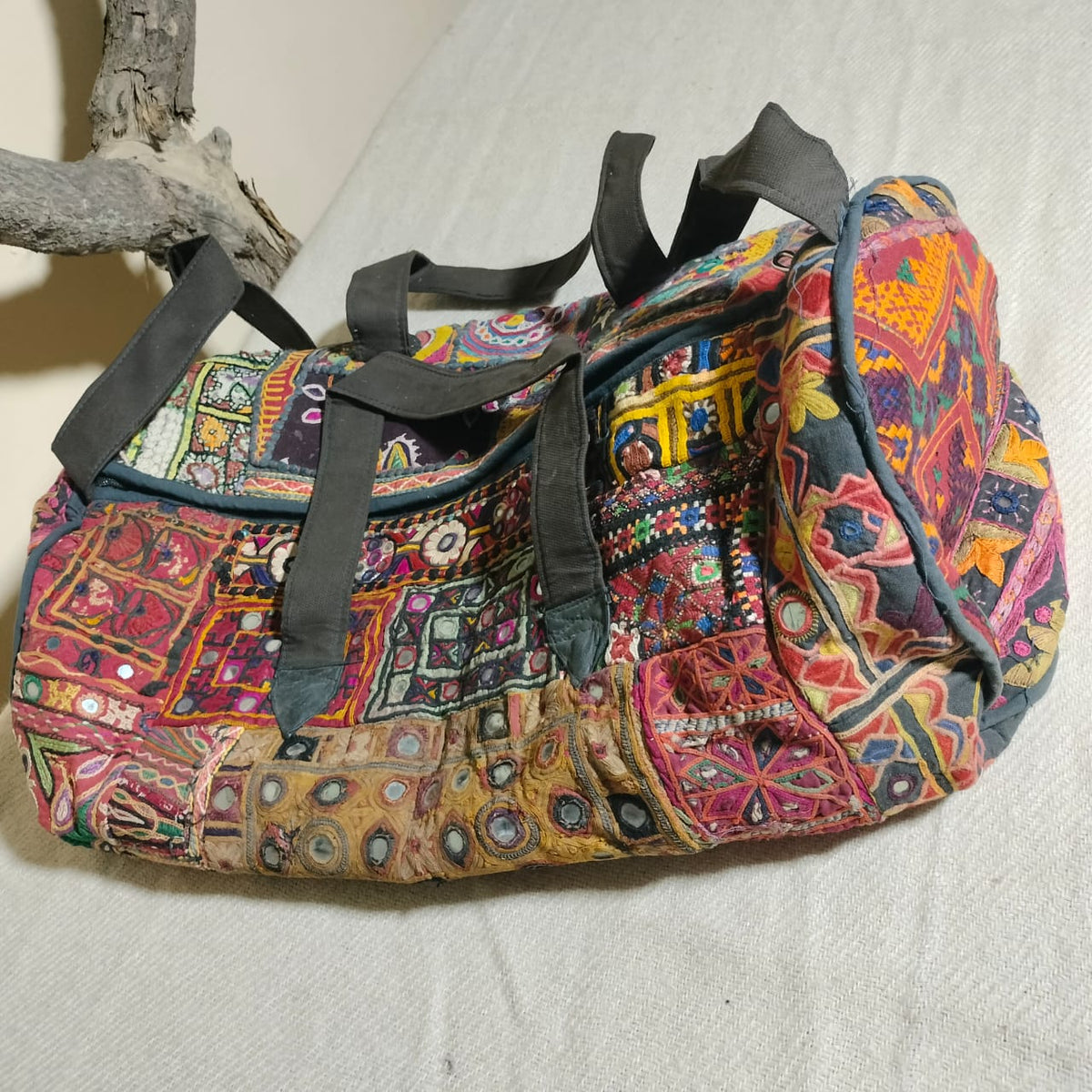 Vintage embroidered travel bag/duffle bag