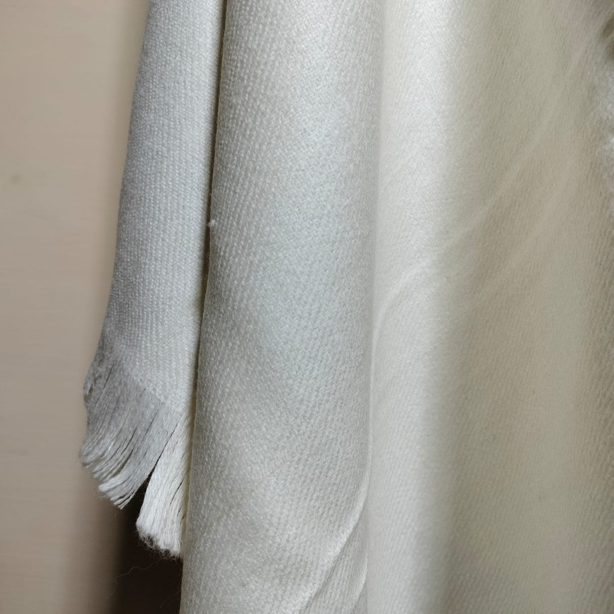 Pure MARINO WOOL handwoven shawl