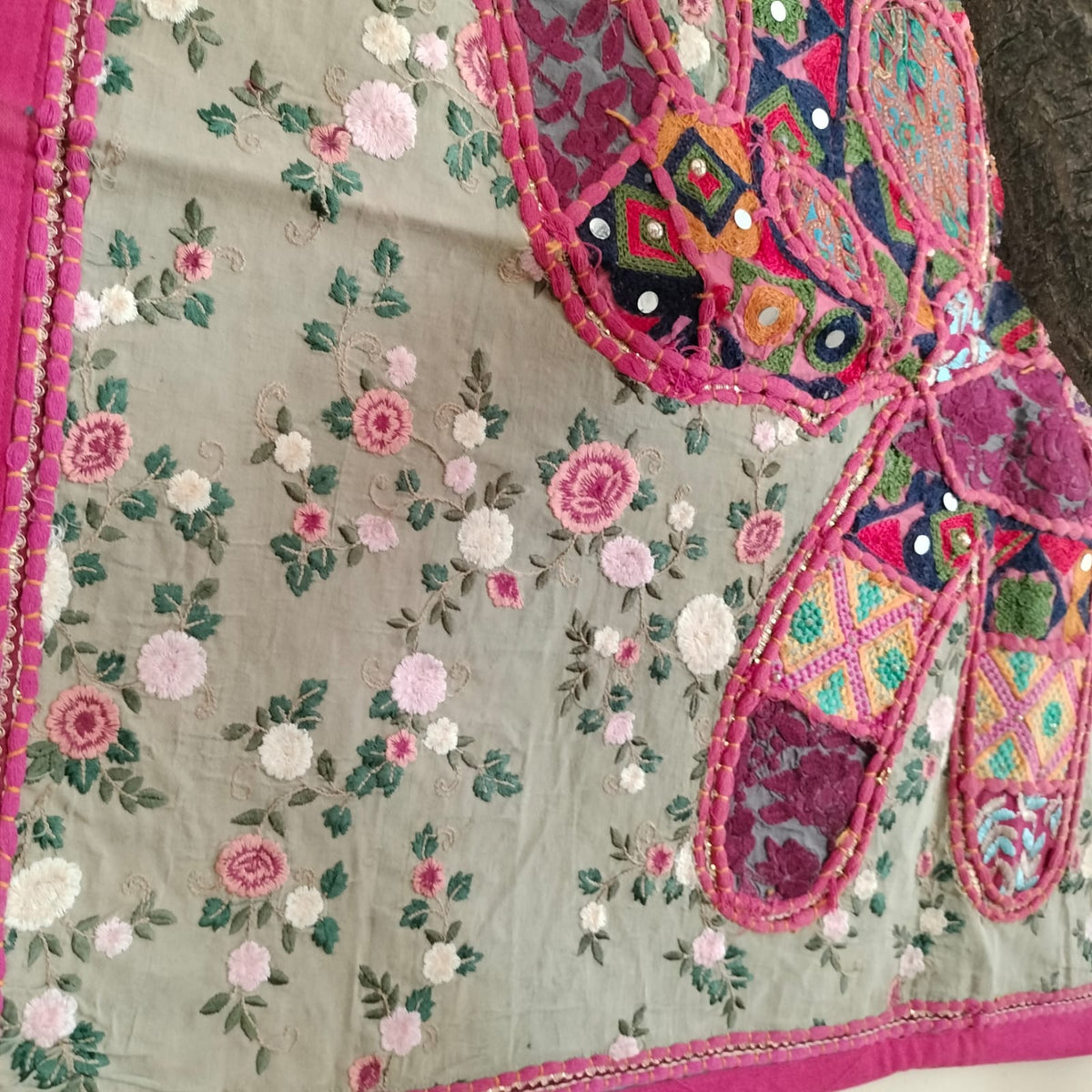 Handcrafted embroiderd elephant pattern Wall hanging