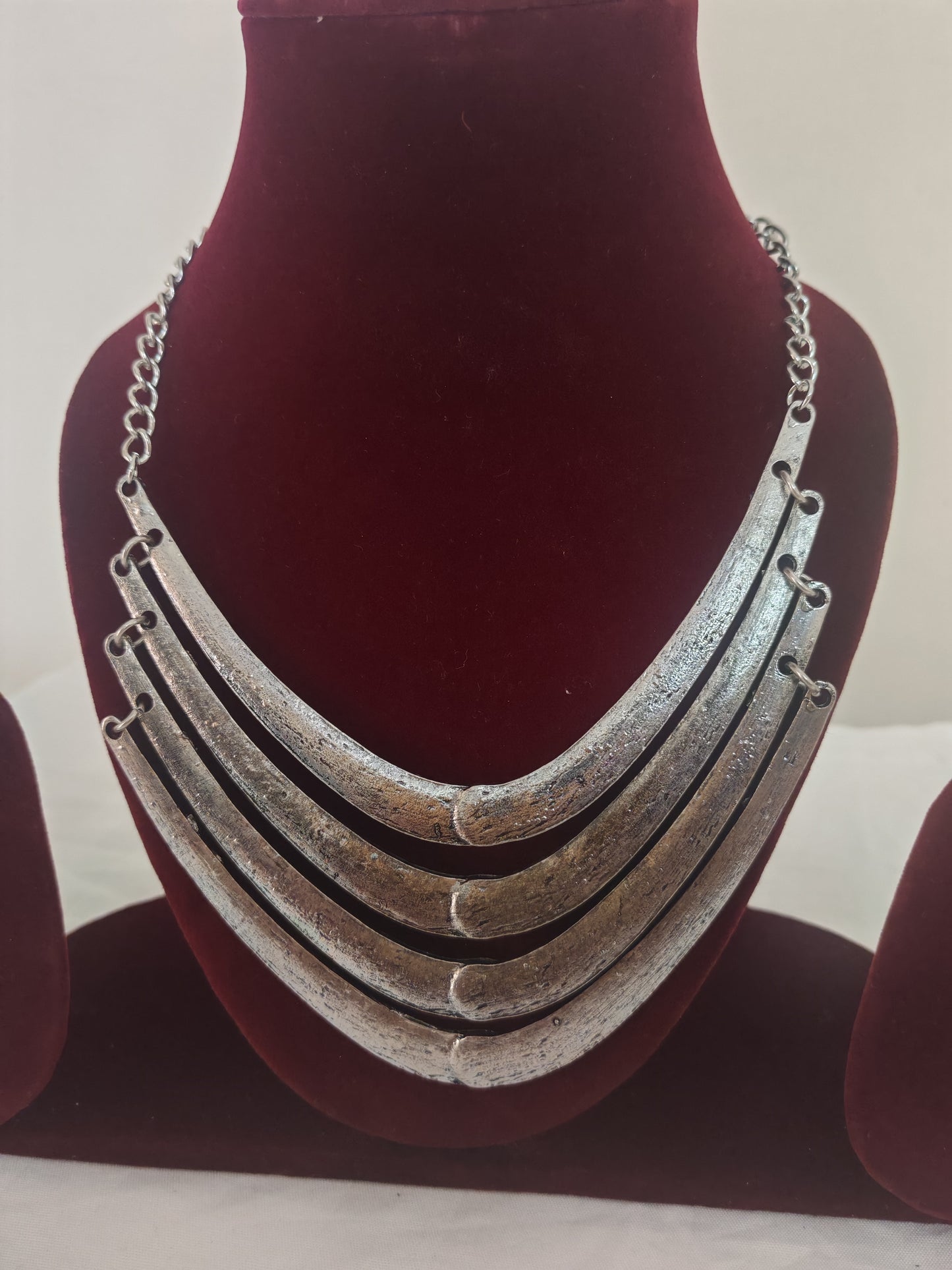 Sliver metal necklace
